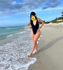 607860742: Chica busca chico en Valencia