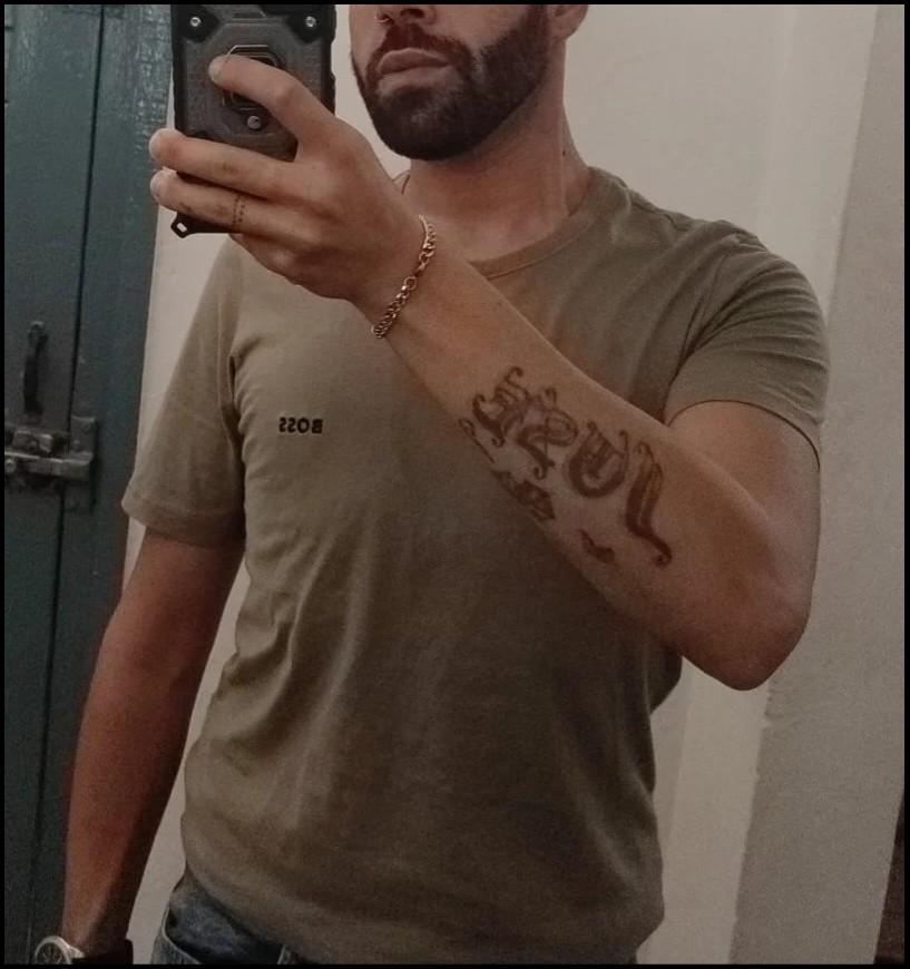 Chico busca chica en Cádiz: 