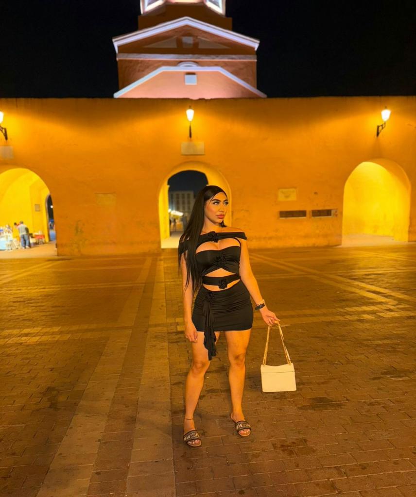 Chica busca chico en Tenerife: 