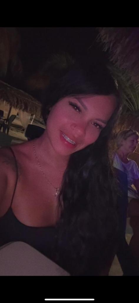 Chica busca chico en Tenerife: 