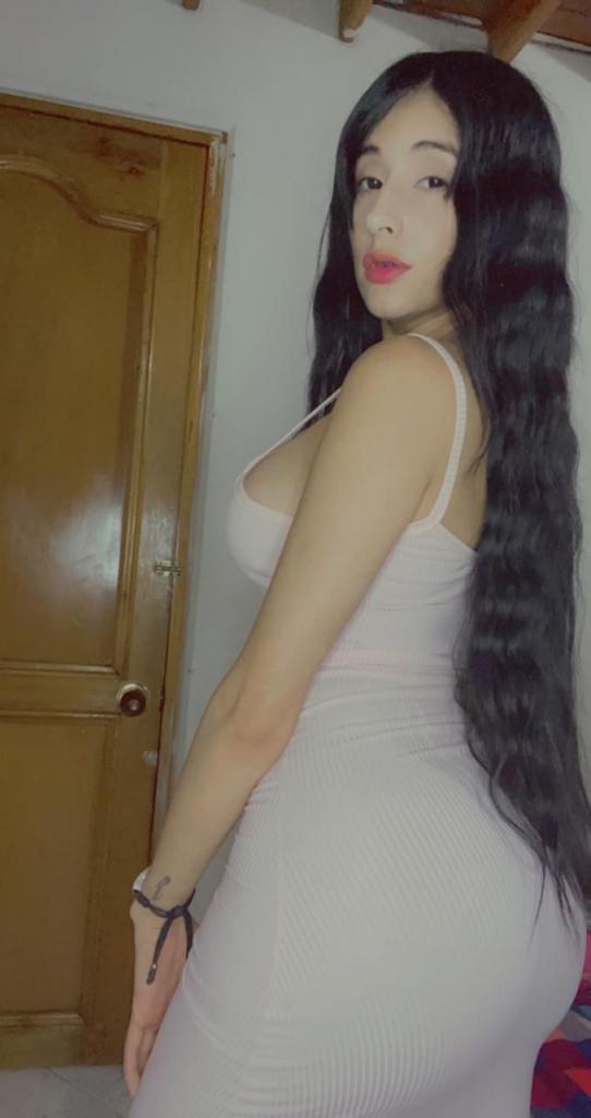 661093249: Chica busca chico en Madrid