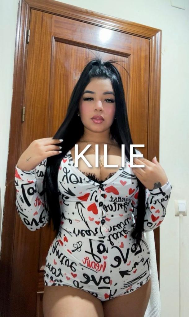 Chica busca chico en Sevilla: Chica busca chico