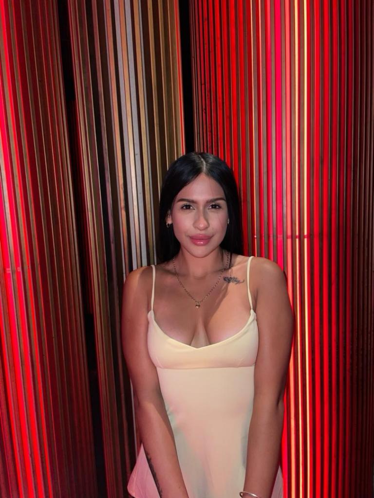 Chica busca chico en Sevilla: 