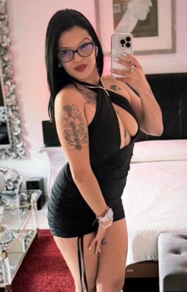 Chica busca chico en Sevilla: Chica busca chico