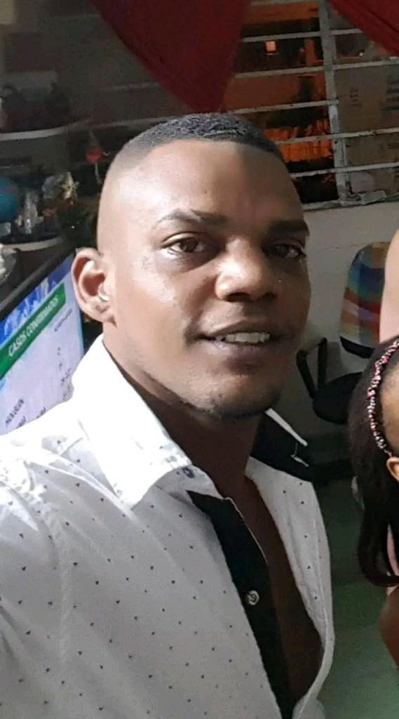 Chico busca chica en Salamanca: 