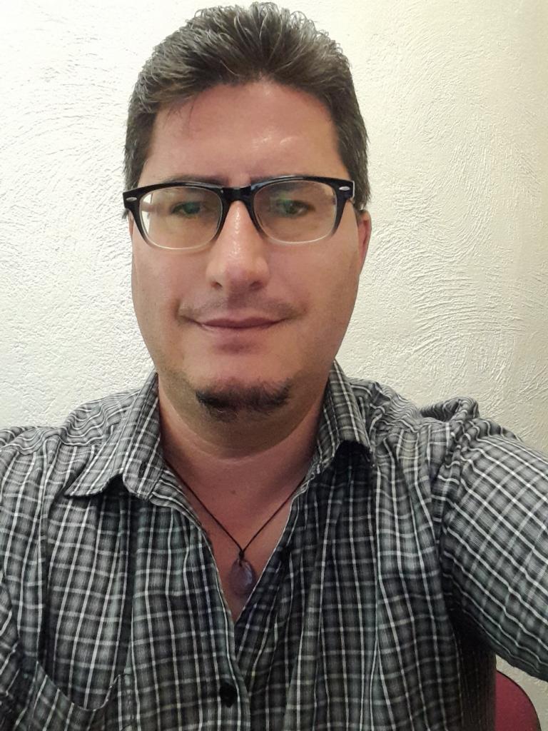 Chica busca chico en Tenerife: 