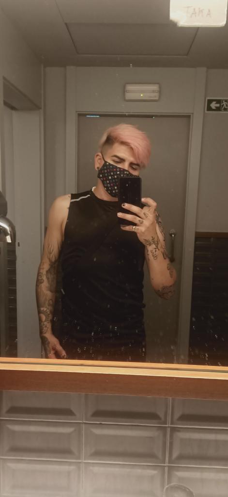 654877323: Chico busca chica en Barcelona