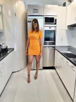 611557409: Chica busca chico en Orense