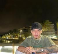 643701664: Chico busca chica en Barcelona