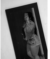 607671335: Chica busca chico en Madrid