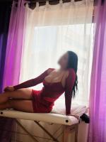 643981571: Chica busca chico en León