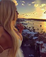 672301641: Chica busca chico en Ibiza