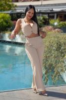 604374286: Chica busca chico en Madrid