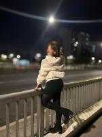 631566188: Chica busca chico en Madrid