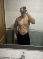 613385447: Chico busca chica en Valencia