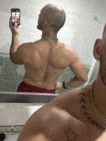 613385447: Chico busca chica en Valencia