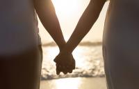 676980179: Chica busca chico en Sevilla