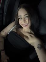 697710814: Chica busca chico en Gerona