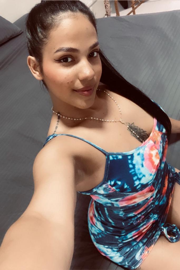 Chica busca chico en Almería: 