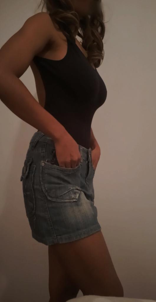 Chica busca chico en Lérida: 