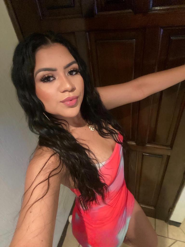 Chica busca chico en Tenerife: 