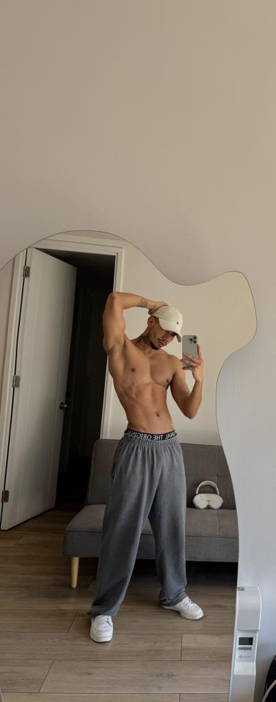 647268949: Chico busca chica en Vizcaya