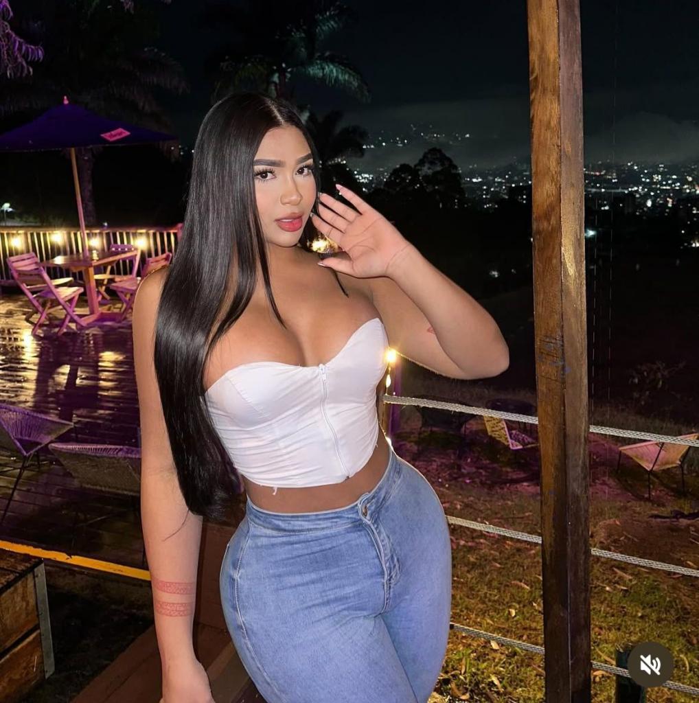 Chica busca chico en Cádiz: 