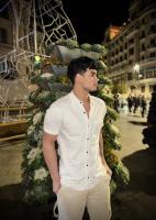 664206272: Chico busca chica en Barcelona