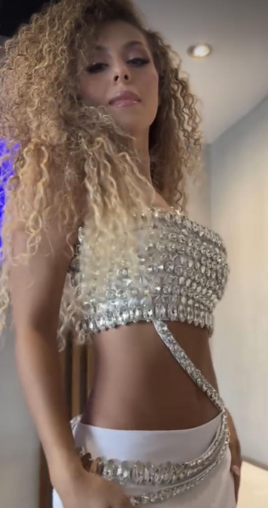 Chica busca chico en Huelva: 