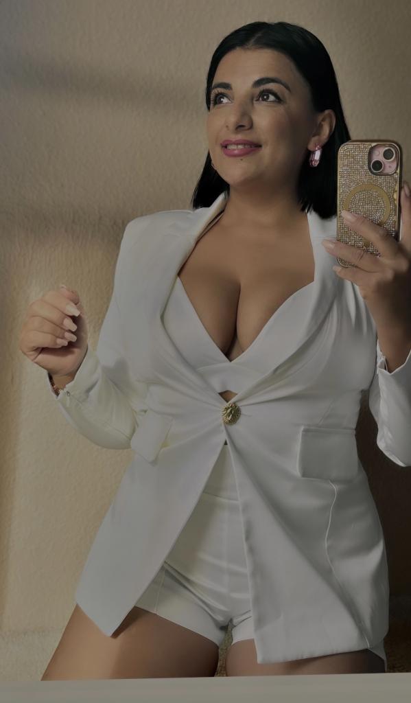 Chica busca chico en Almería: 