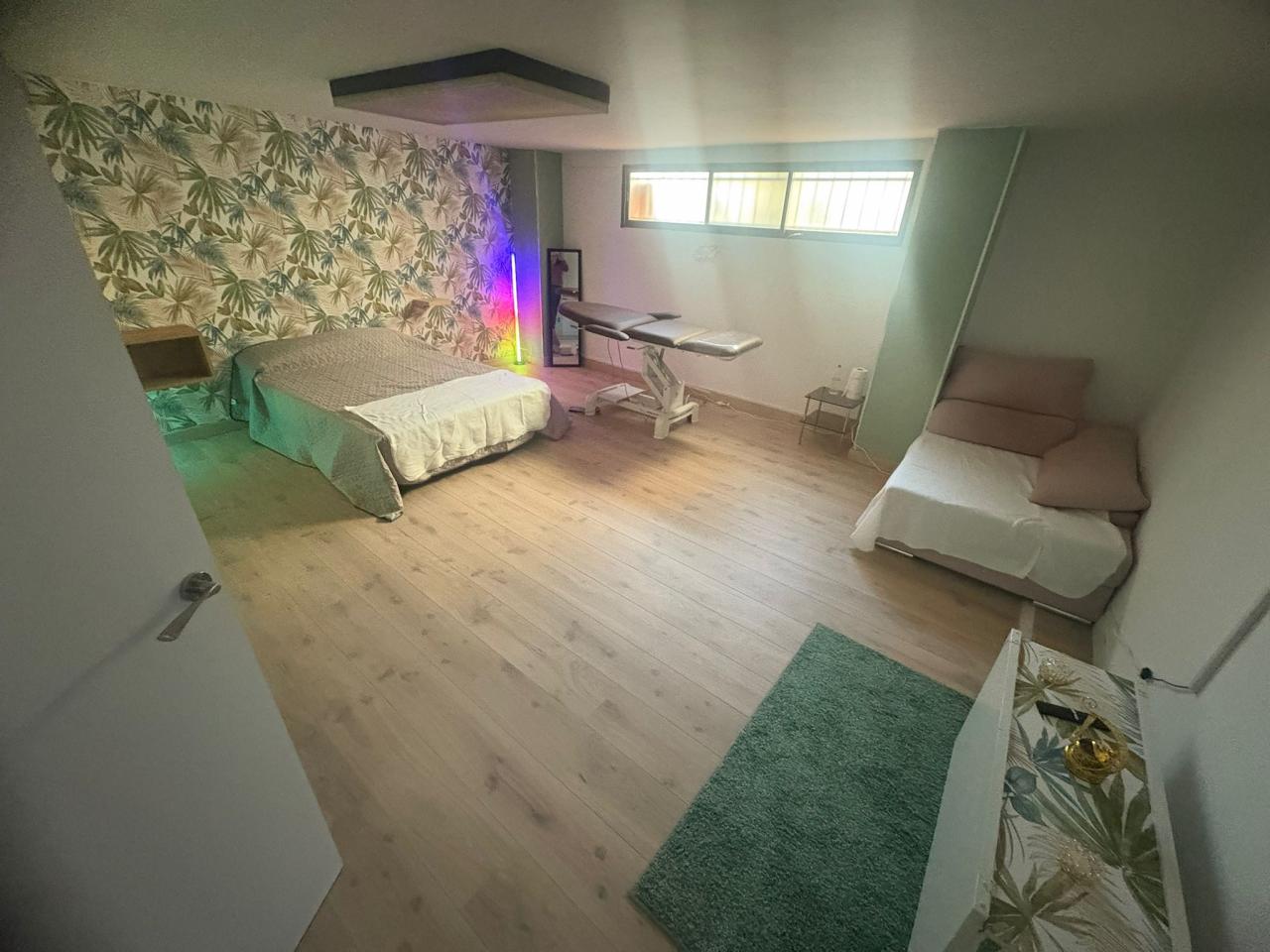 644808425: Chica busca chico en Mallorca