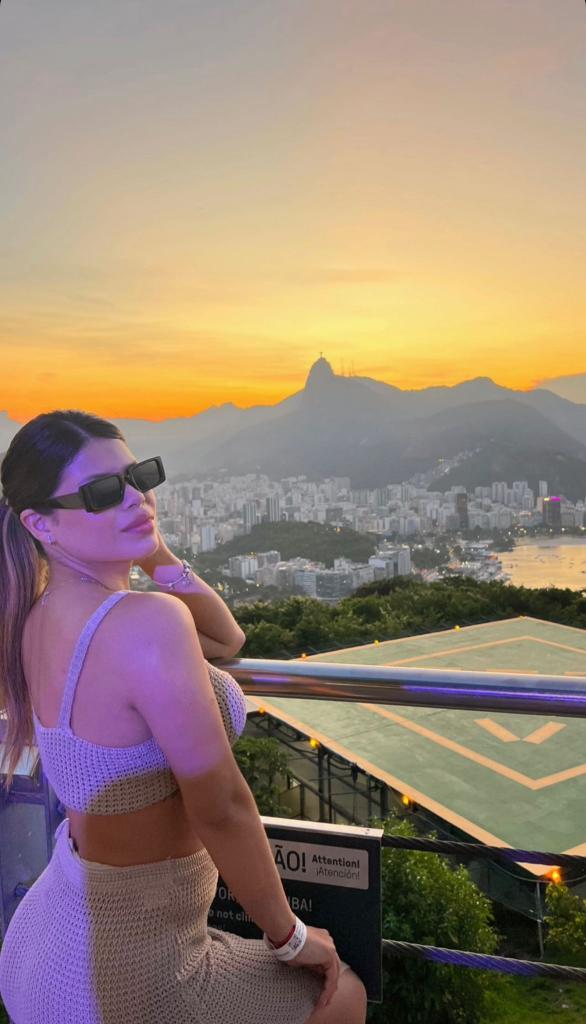 662064357: Chica busca chico en Málaga