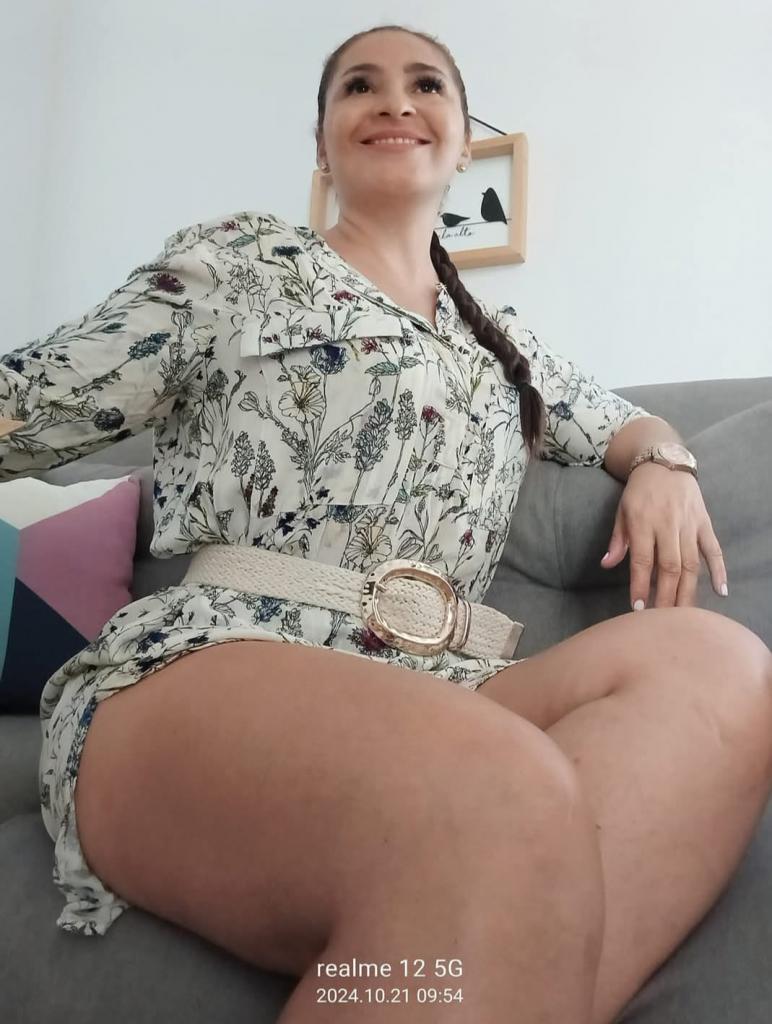 614391978: Chica busca chico en Pontevedra