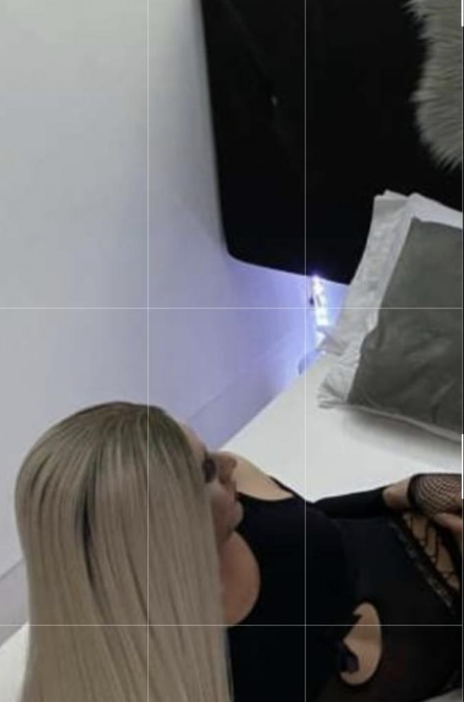 614578079: Transexual en Badajoz