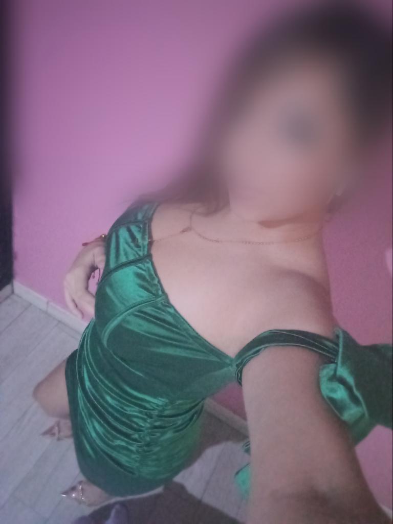 Chica busca chico en Granada: 