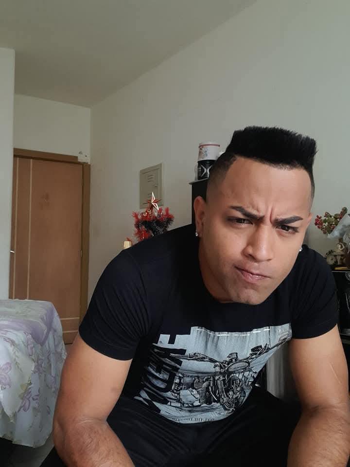 Chico busca chica en Asturias: 