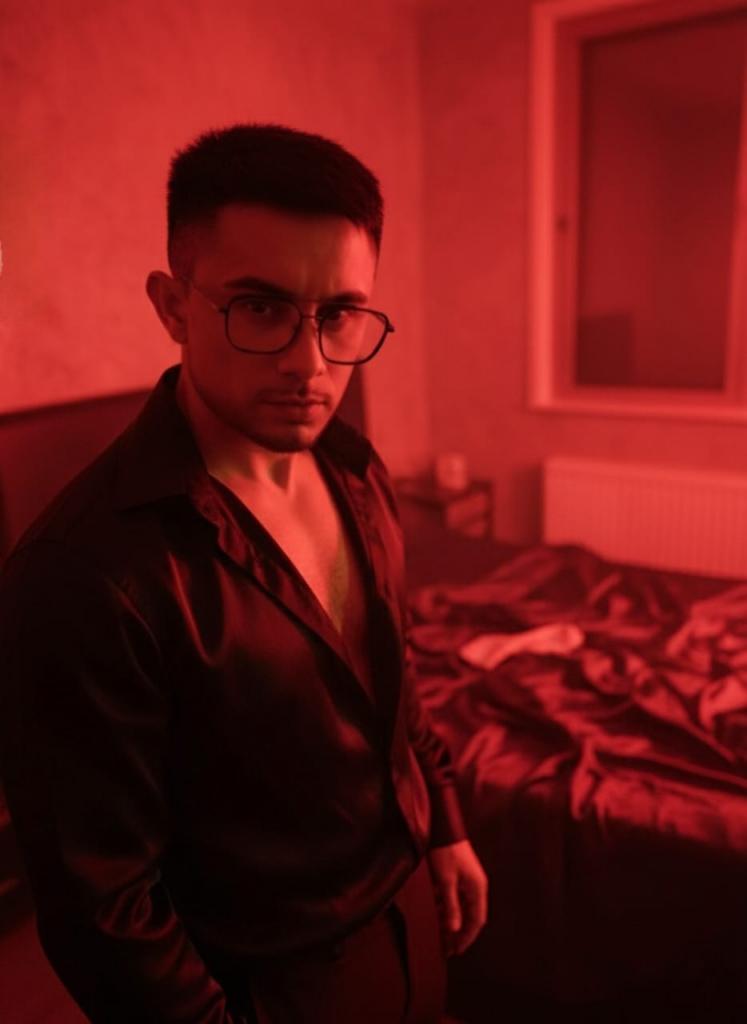 Chico busca chica en Las Palmas: 