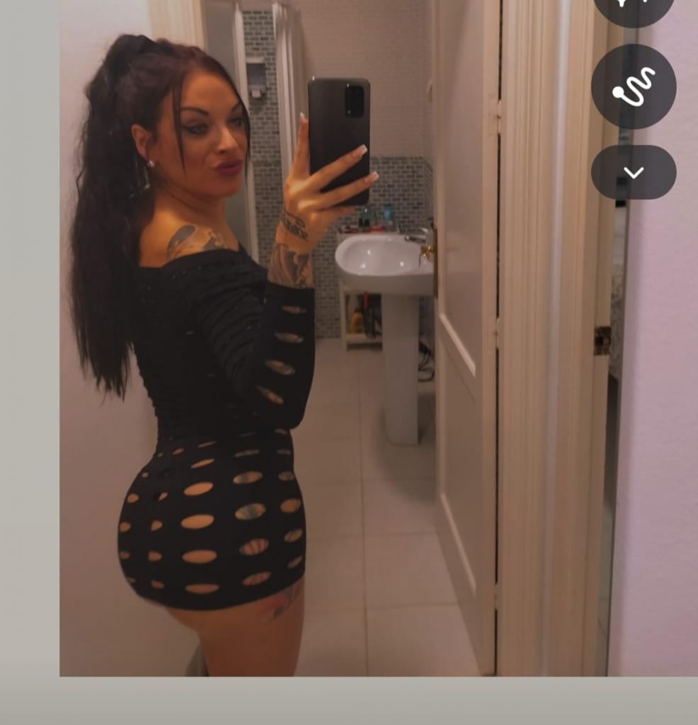 Chica busca chico en Cádiz: 