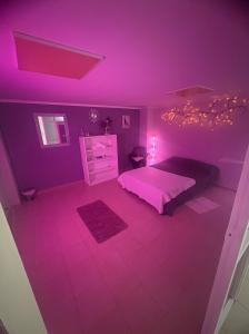 644808425: Chica busca chico en Mallorca