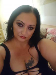 613717430: Chica busca chico en Alicante