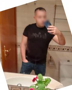 642015686: Chica busca chico en Gerona