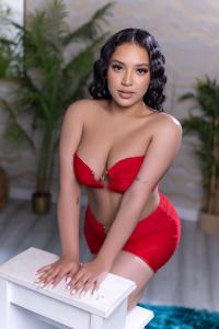 637148339: Chica busca chico en Barcelona