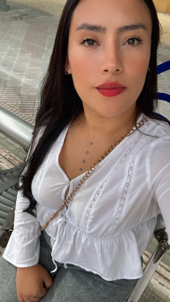 Chica busca chico en Cádiz: 