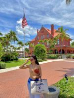 695499984: Chica busca chico en Barcelona