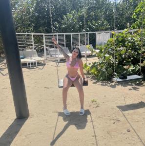 Chica busca chico en Ibiza: 