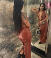 643109403: Chica busca chico en Barcelona