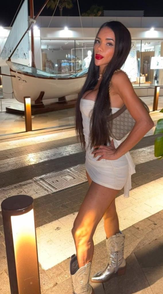 674756638: Transexual en Barcelona