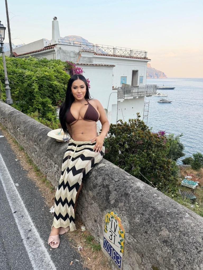 666784782: Chica busca chico en Barcelona