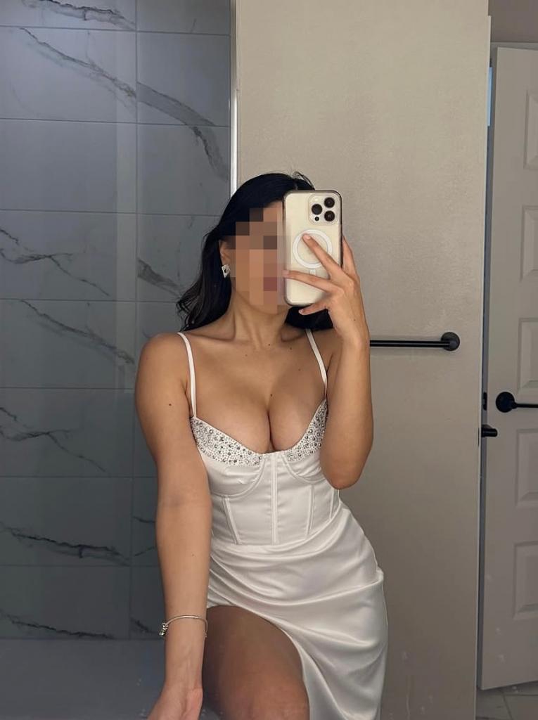624392648: Chica busca chico en Ibiza