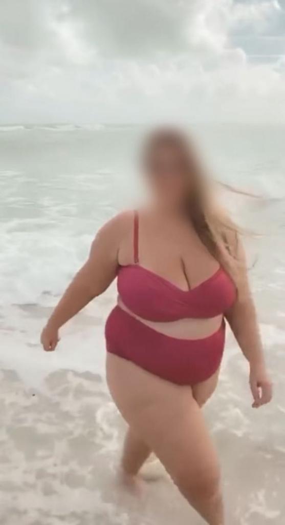 643779211: Chica busca chico en La Coruña